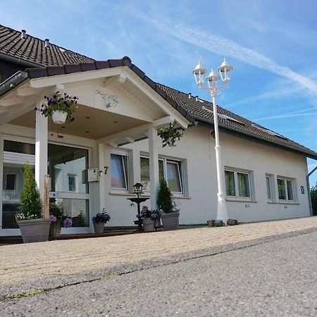 Haus Loehrberg 호텔 Hemer 외부 사진